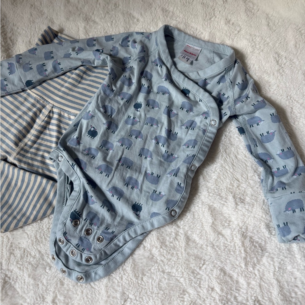 Hanna Andersson 🐑 Baby Layette Wrap Tops (2) & Wiggle Pants (1) in HannaSoft™